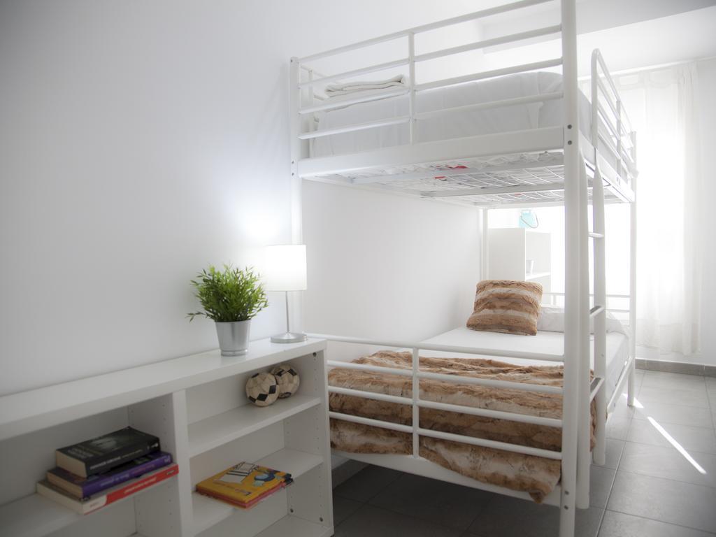 Flats Friends Tetuan Apartment Valencia Exterior photo